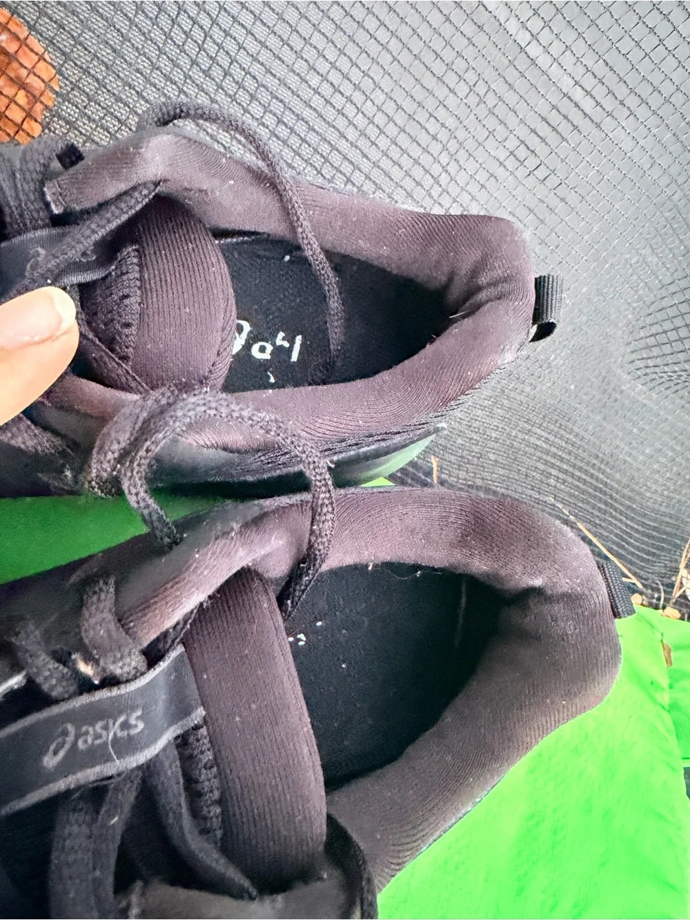 Oasis Men's All-Black Breathable Athletic Sneakers